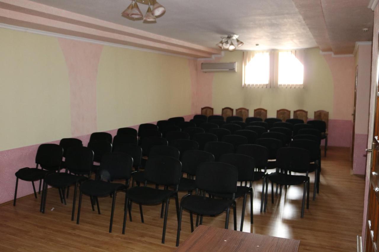 Готель ***Феєрія Tyachiv Exterior foto
