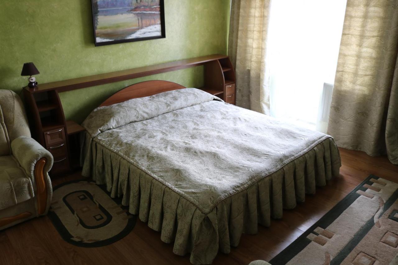Готель ***Феєрія Tyachiv Exterior foto